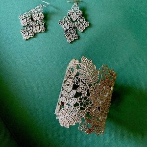 Stella and Dot Jewelry Cuff Bracelet and Earrings